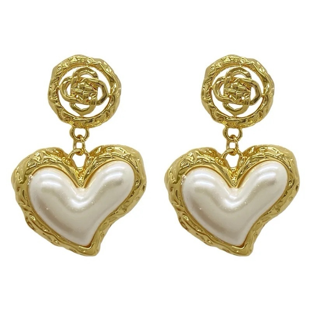 Pearl and Gold Heart Drop Earrings ~ Vintage Style